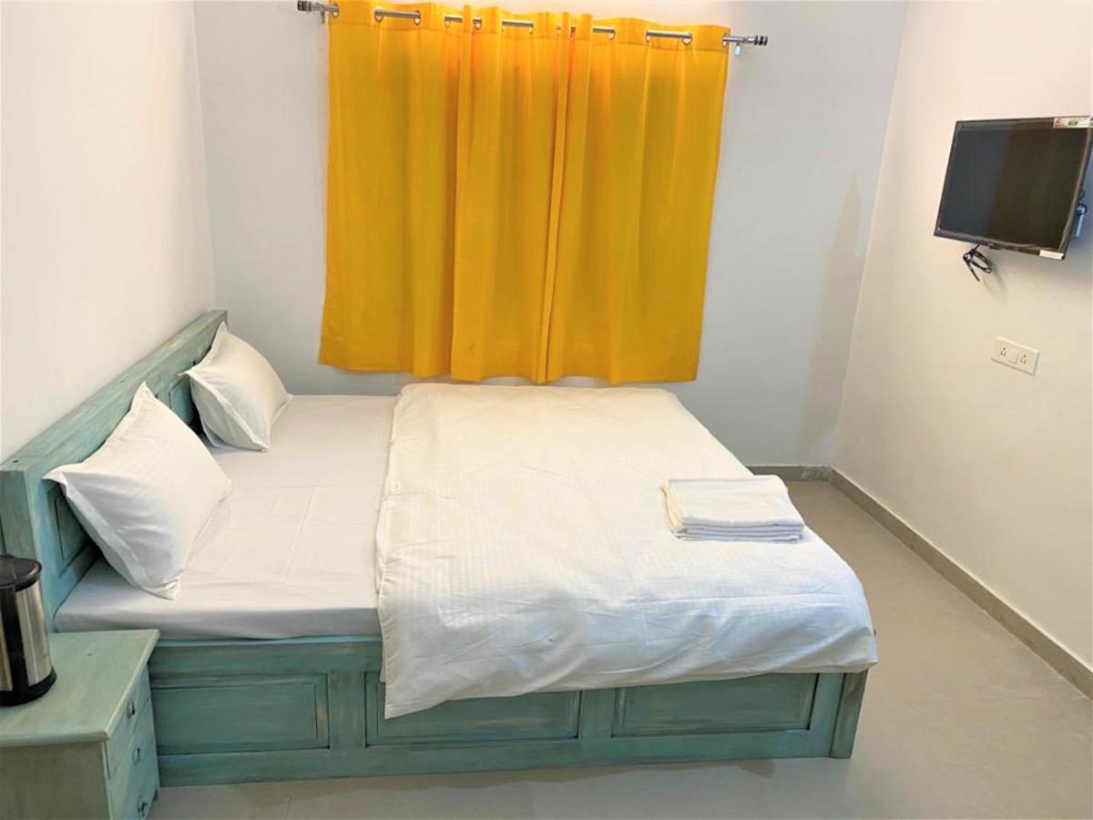 Shikhar Bunglow - A Stunning Valley View Bungalow In Mount Abu Bed and Breakfast Esterno foto
