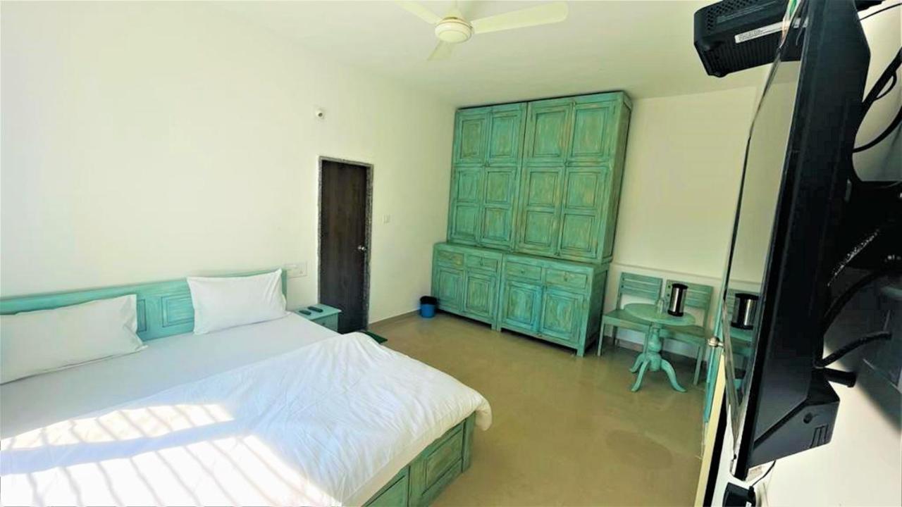 Shikhar Bunglow - A Stunning Valley View Bungalow In Mount Abu Bed and Breakfast Esterno foto